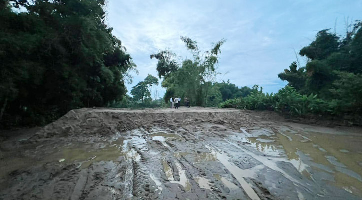 অবৈধভাবে বালু উত্তোলন, ১ মাসের জেল 